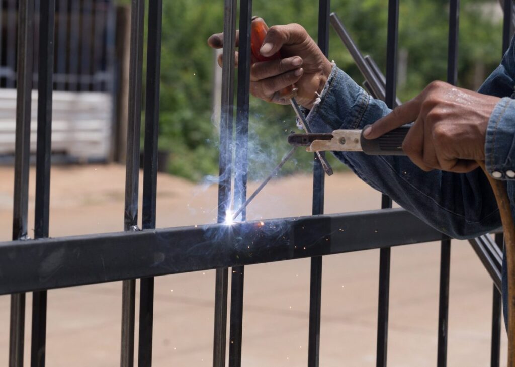 gate repair services